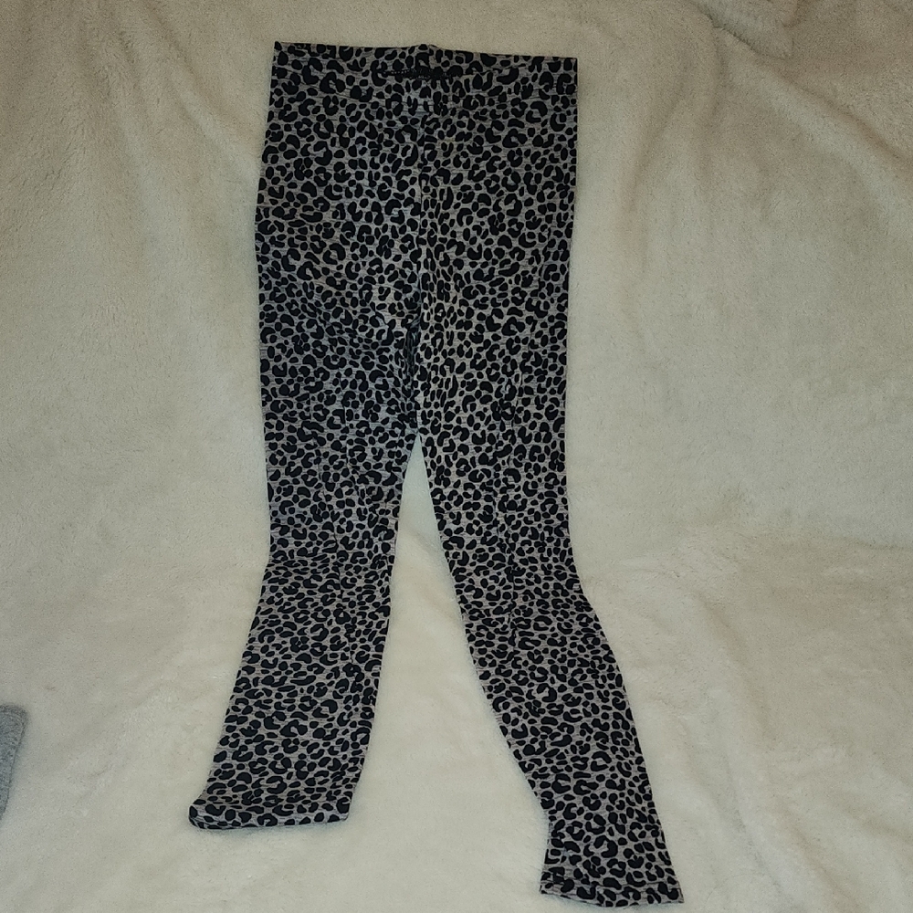 Old Navy Black and Gray Leopard Print Kids Leggings